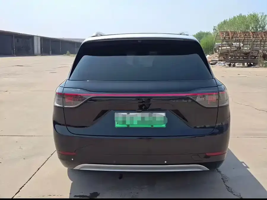 AITO M9 M9 2024 Extended Range Ultra Edition 42kWh 6-seater Edition 2024 — миниатюра 4