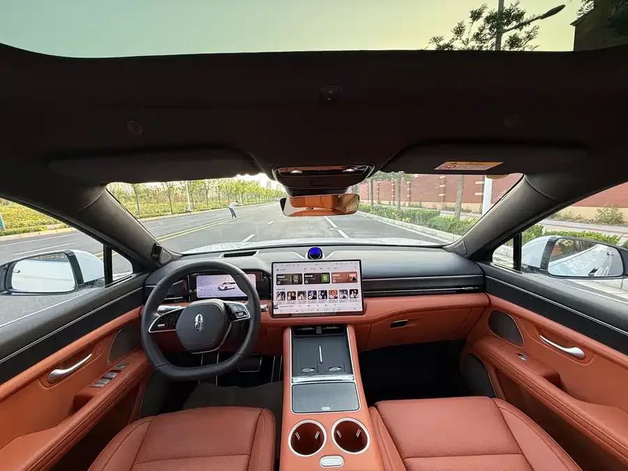 AITO M5 M5 2025 Extended Range Ultra Rear-wheel Drive 2025 — миниатюра 2
