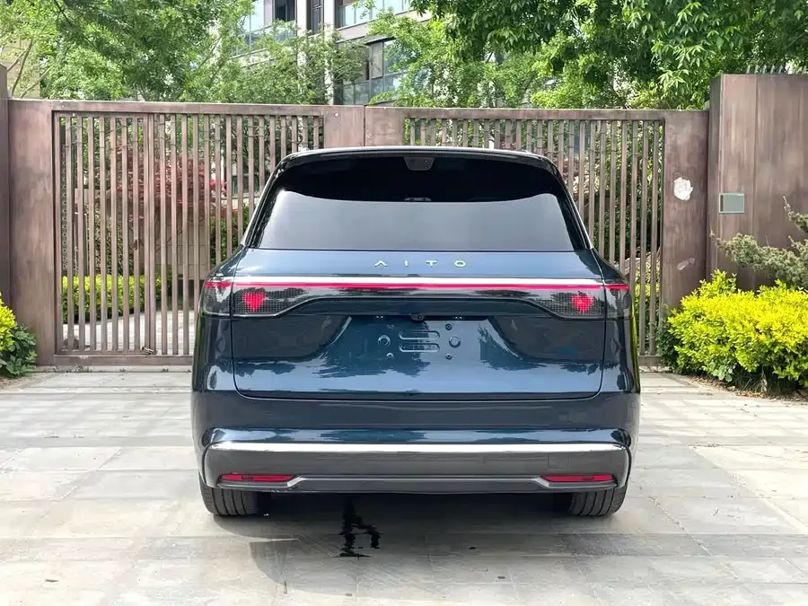 AITO M8 Wenjie M8 2025 Extended Range Max+ Version 53.4kWh 6-Seater (192-line LiDAR) 2025 — миниатюра 3