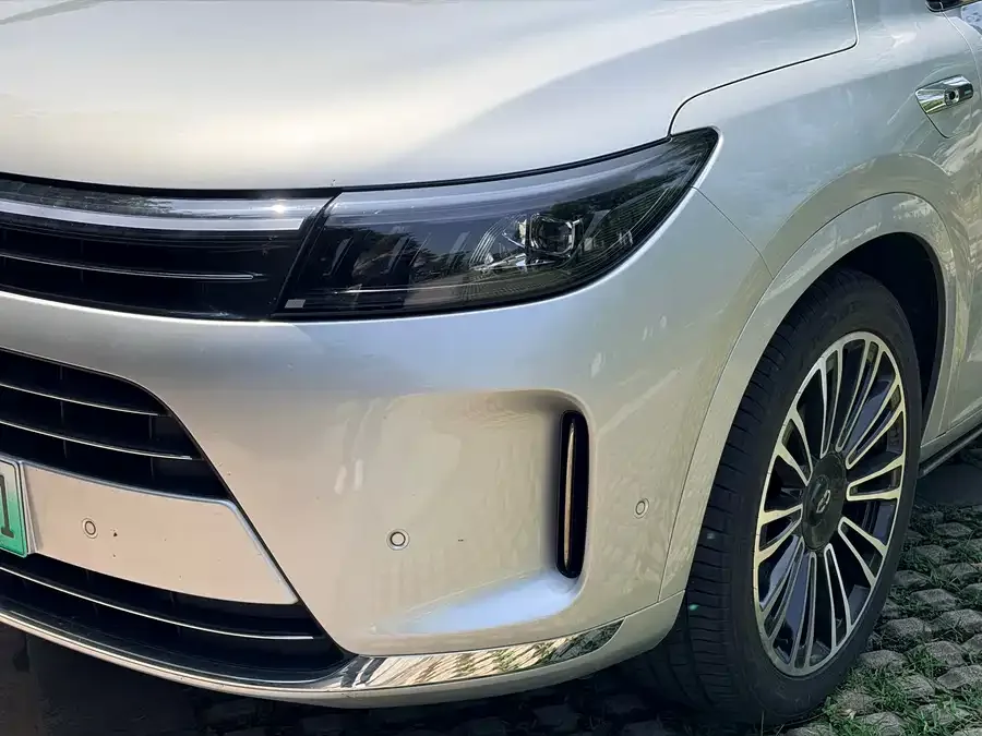 AITO M7 Wenjie M7 2024 1.5T Intelligent Driving Rear-wheel Drive Max Edition 5 Seaters 2024 — миниатюра 3