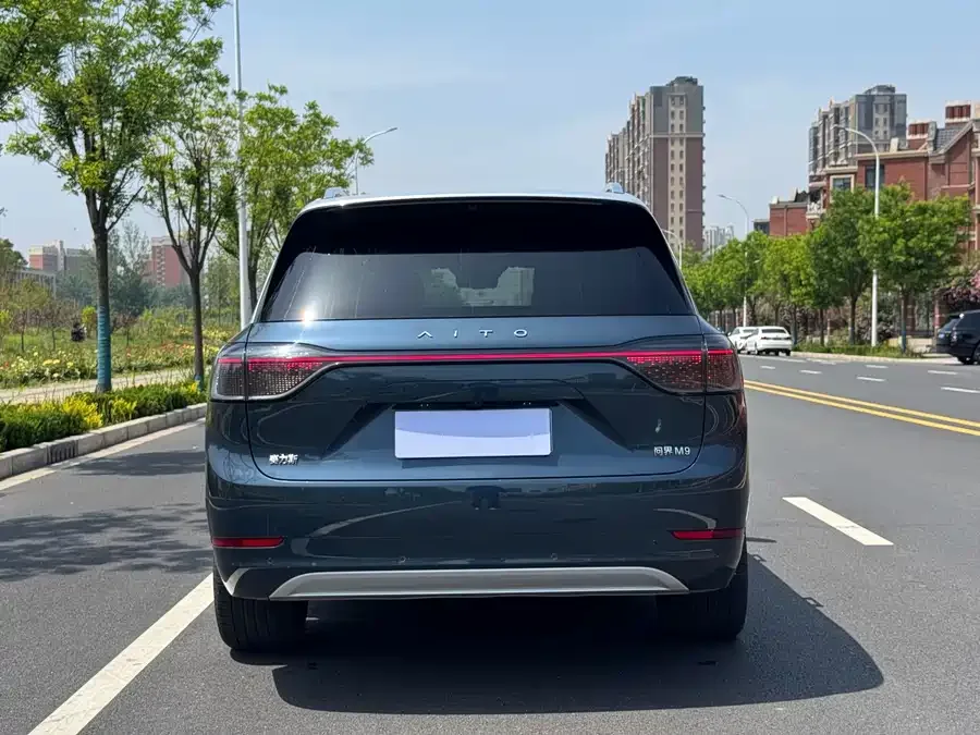AITO M9 M9 2024 Extended Range Ultra Edition 52kWh 6-seater Edition 2024 — миниатюра 5
