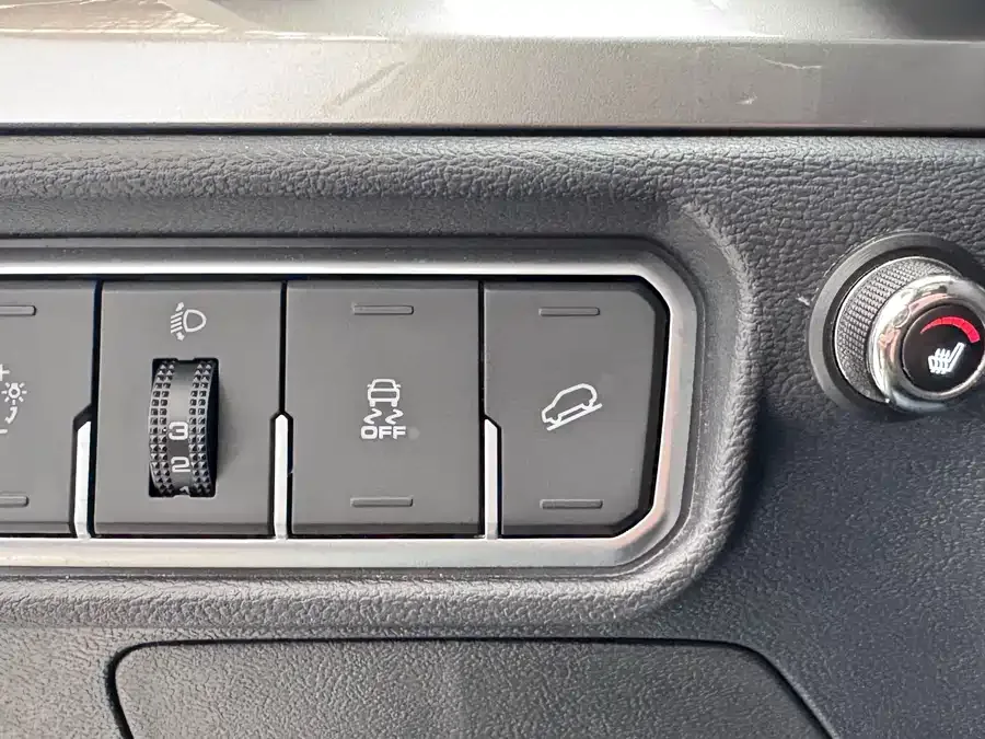 Haval H6 Haval H6 2023 National Fashion Edition 1.5T Automatic Champion Edition 2023 — миниатюра 3