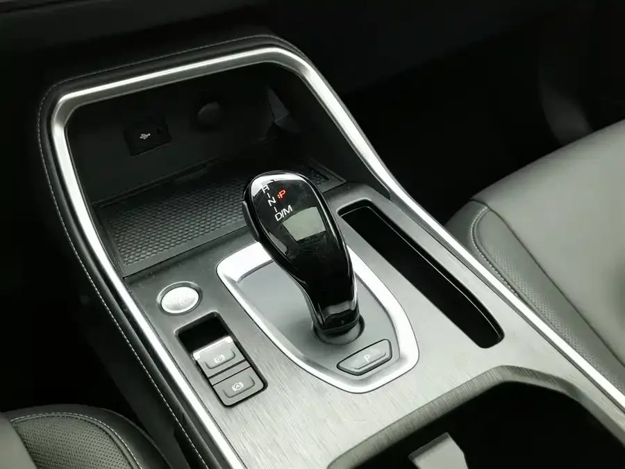 Haval H6 Haval H6 2025 1.5T National Trend Urban Edition 2025 — миниатюра 4