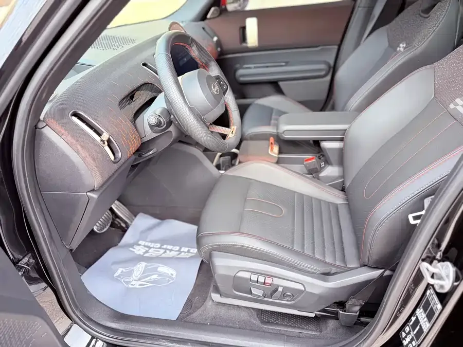MINI JCW COUNTRYMAN MINI JCW COUNTRYMAN 2024 2.0T JOHN COOPER WORKS 2024 — миниатюра 3