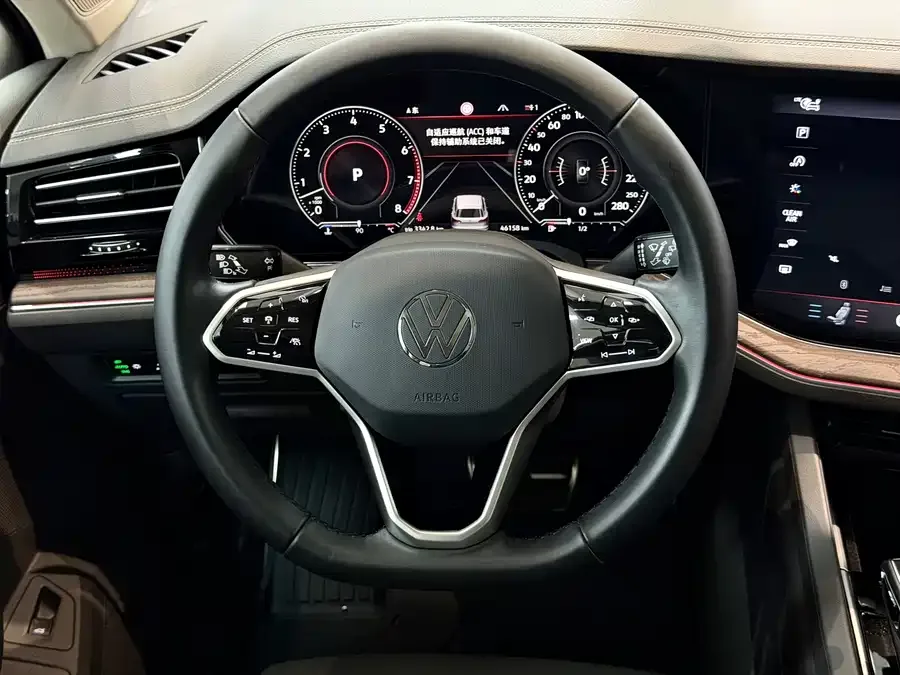 Volkswagen Touareg Touareg 2022 3.0TSI Ruixiang Edition Obsidian Sports Package 2023 — миниатюра 4