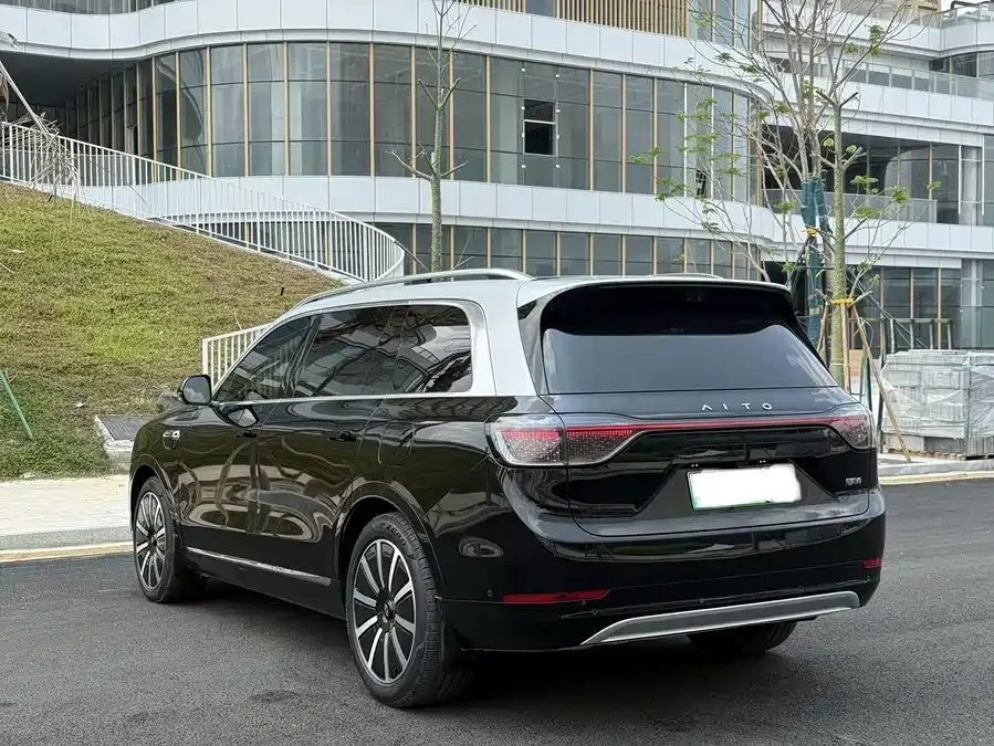 AITO M9 Wenjie M9 2025 Extended Range Ultra Edition 52kWh 5-Seat Version (192-line LiDAR) 2025 — миниатюра 3