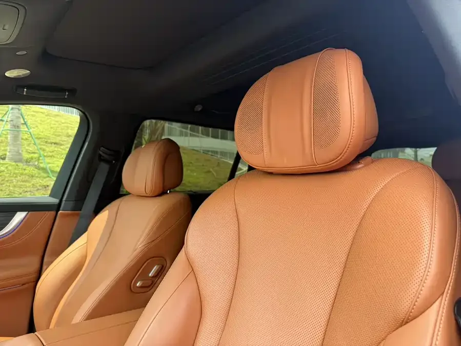 AITO M9 Wenjie M9 2025 Extended Range Ultra Edition 52kWh 5-Seat Version (192-line LiDAR) 2025 — миниатюра 4