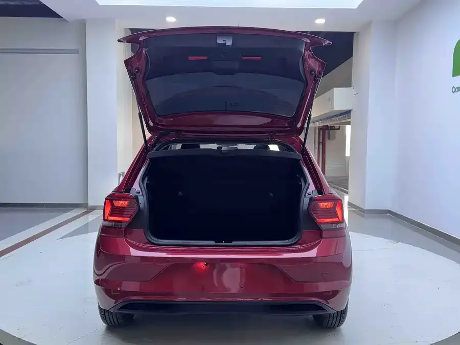 Volkswagen Polo Polo 2023 facelift Plus 1.5L Automatic Colorful Technology Edition 2023 — миниатюра 4