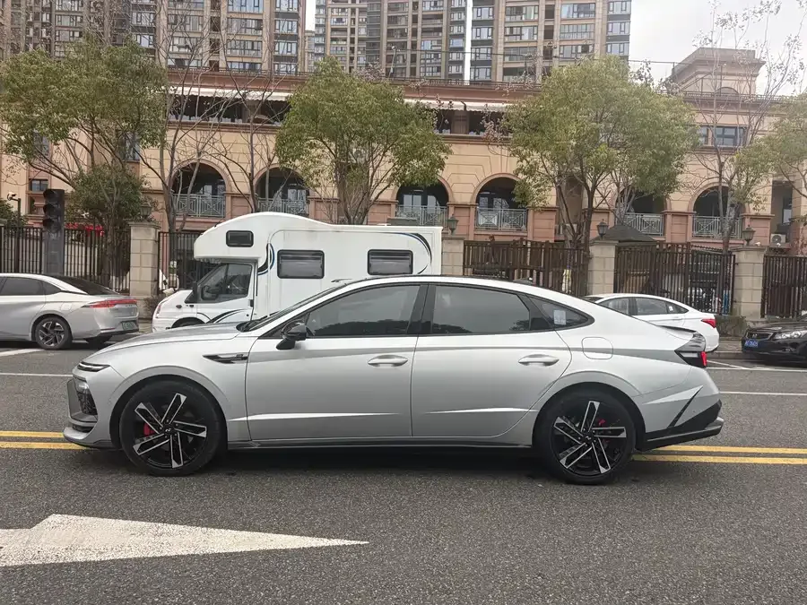 Hyundai Sonata Sonata 2024 2.0TN Line Max 2024 — миниатюра 4