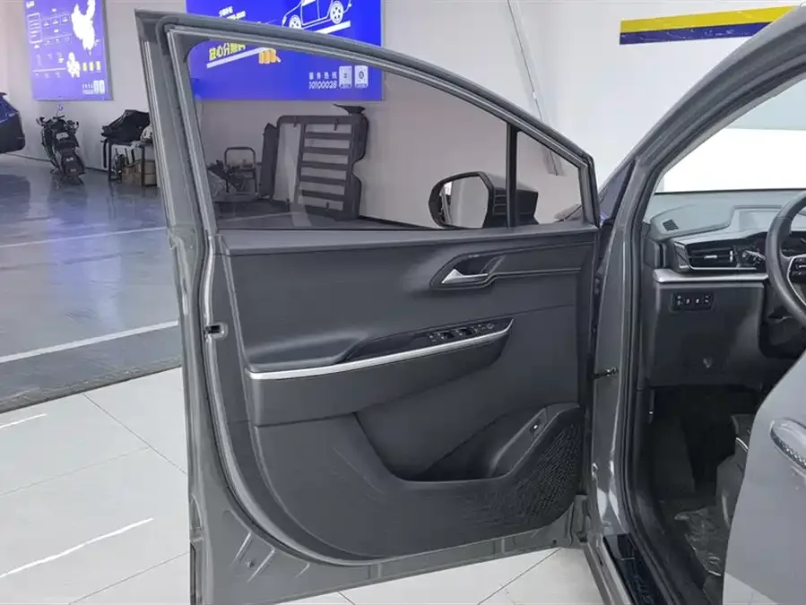 Hyundai Custo Kustu 2021 270TGDi Premium Edition LUX 2022 — миниатюра 4