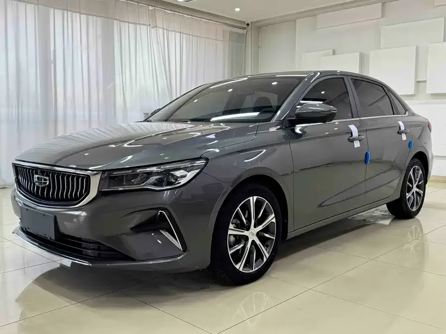Geely Emgrand 2022