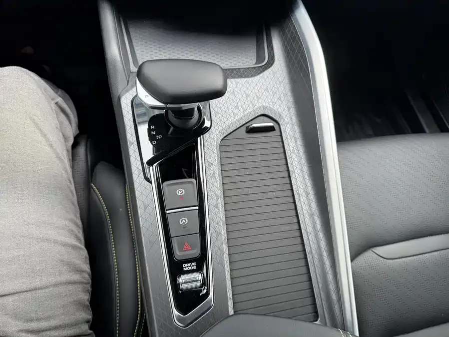 Geely Xingrui Xingrui 2023 1.5TD Kunlun Edition 2024 — миниатюра 4