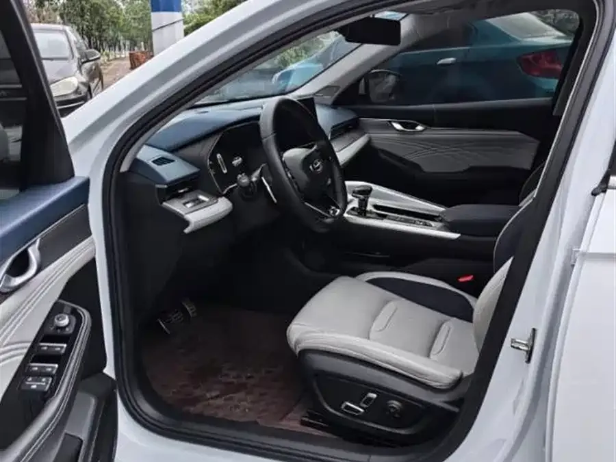 Geely Xingrui Xingrui 2021 2.0TD Designer Recommended Model 2022 — миниатюра 4