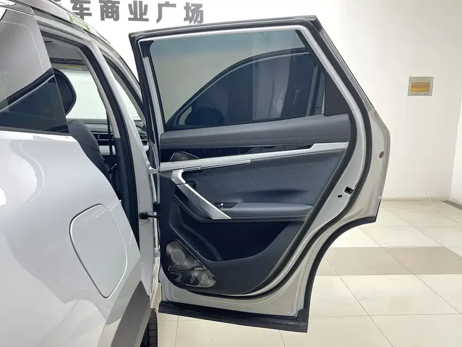 Geely Atlas L Boyue L 2024 1.5TD DCT Flagship Edition 2025 — миниатюра 4