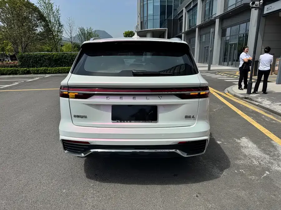 Geely Monjaro Xingyue L 2021 2.0TD DCT EVO 2WD Premium Edition 2022 — миниатюра 4
