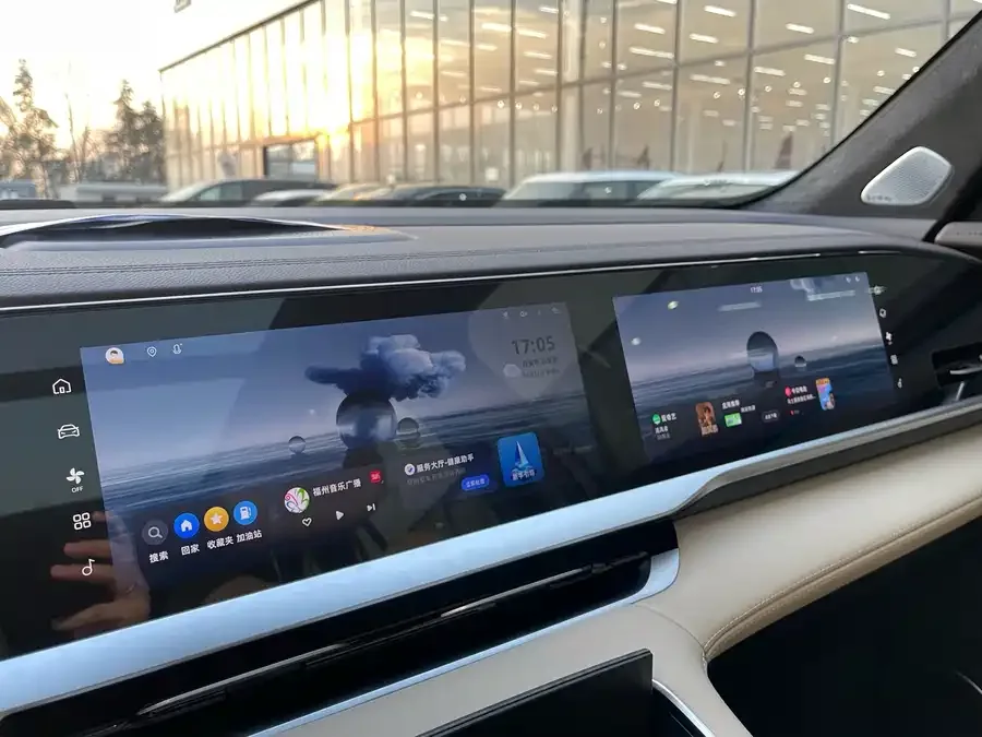 Geely Monjaro Xingyue L 2025 Dongfangyao 2.0TD Automatic 4WD Moon-Watching Edition 2025 — миниатюра 5