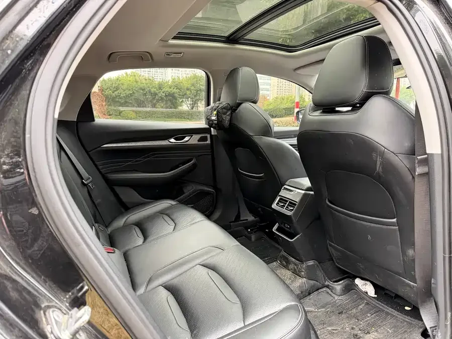Geely Xingrui Xingrui 2023 2.0TD Luxury 2023 — миниатюра 4