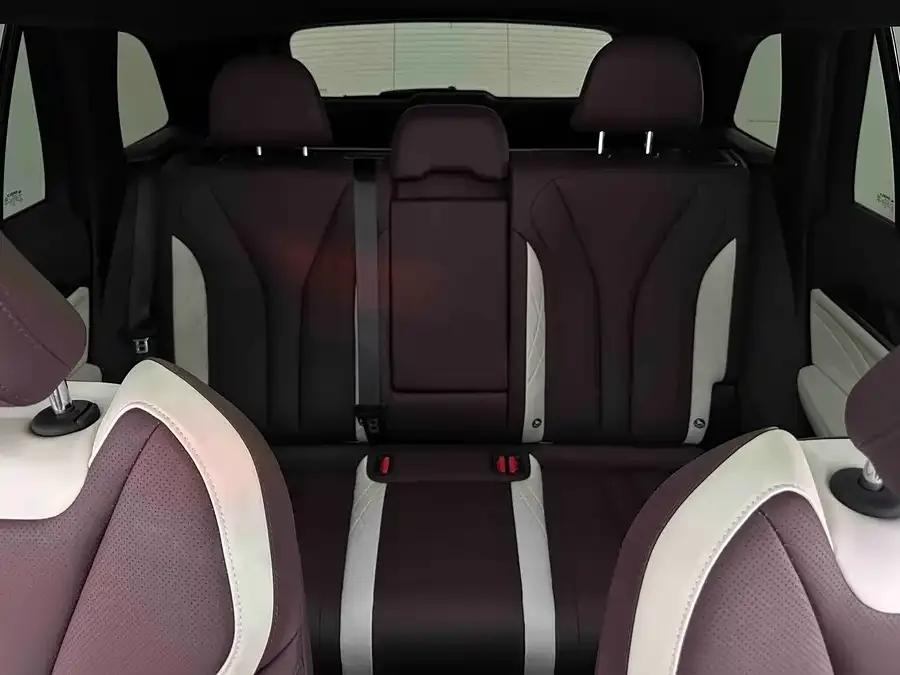 Geely Monjaro Xingyue L 2021 2.0TD High-power Automatic 4WD Flagship Model 2025 — миниатюра 3