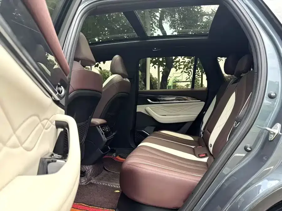 Geely Monjaro Xingyue L 2021 2.0TD DCT EVO 2WD Luxury Edition 2023 — миниатюра 2