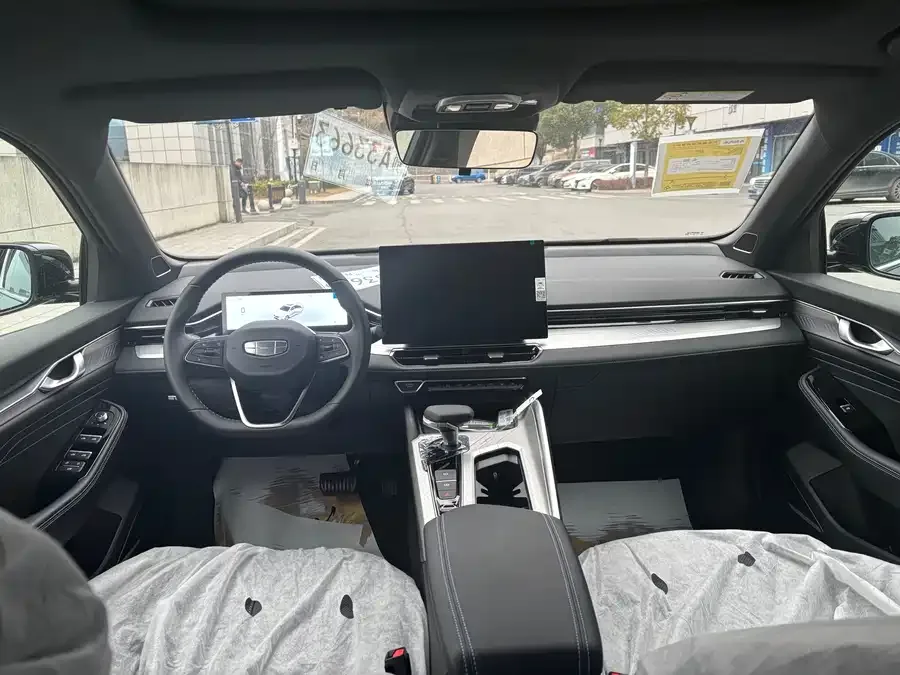 Geely Xingrui Xingrui 2025 Dongfangyao 1.5TD Kunlun Edition 2026 — миниатюра 4