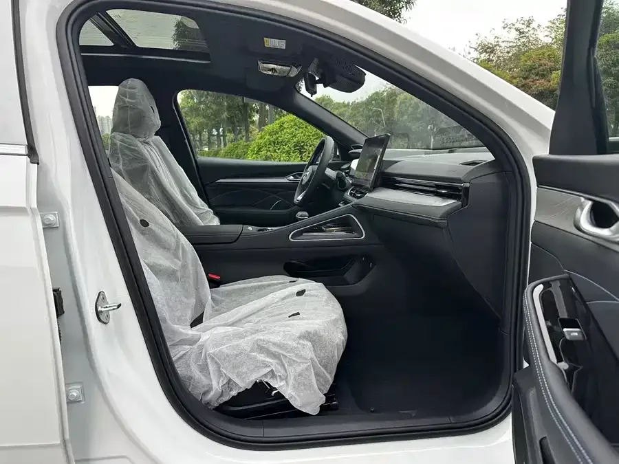 Geely Xingrui Xingrui 2026 Dongfang Yao 1.5TD Kunlun Edition 2026 — миниатюра 3