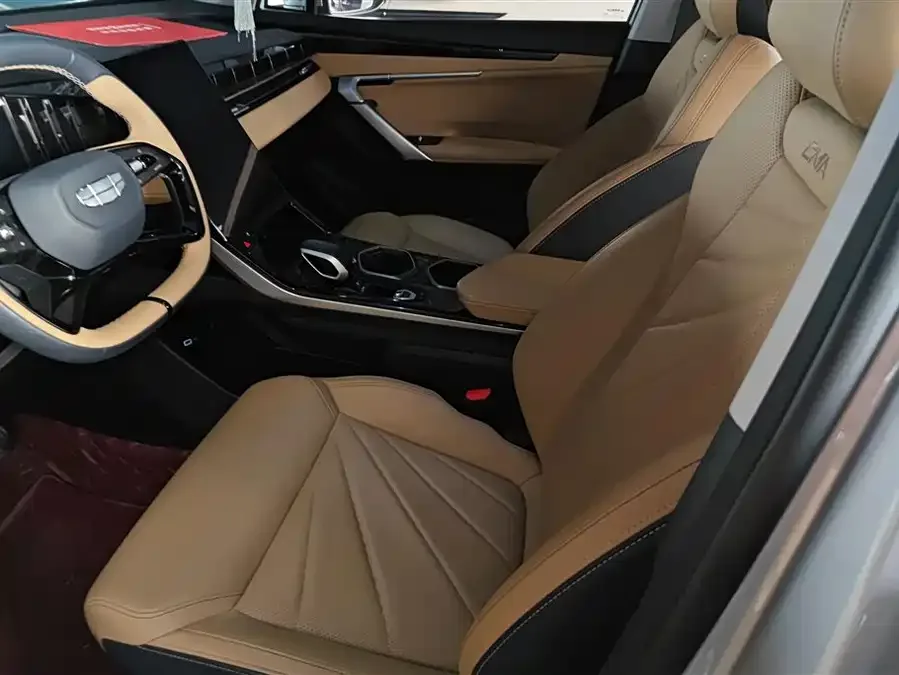 Geely Atlas L Boyue L 2024 1.5TD DCT Premium Edition 2024 — миниатюра 3