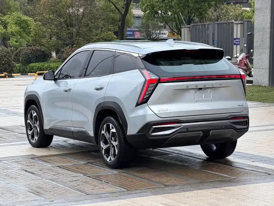 Geely Atlas L Boyue L 2023 1.5TD DCT Premium Edition 2024 — миниатюра 3