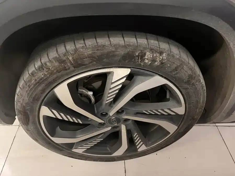 Geely Monjaro Xingyue L 2023 2.0TD High Power Automatic 2WD Flagship Model 2023 — миниатюра 2