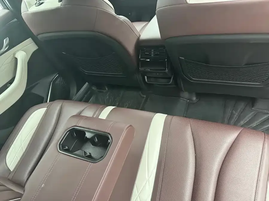Geely Monjaro Xingyue L 2021 2.0TD DCT EVO 2WD Premium Edition 2022 — миниатюра 4