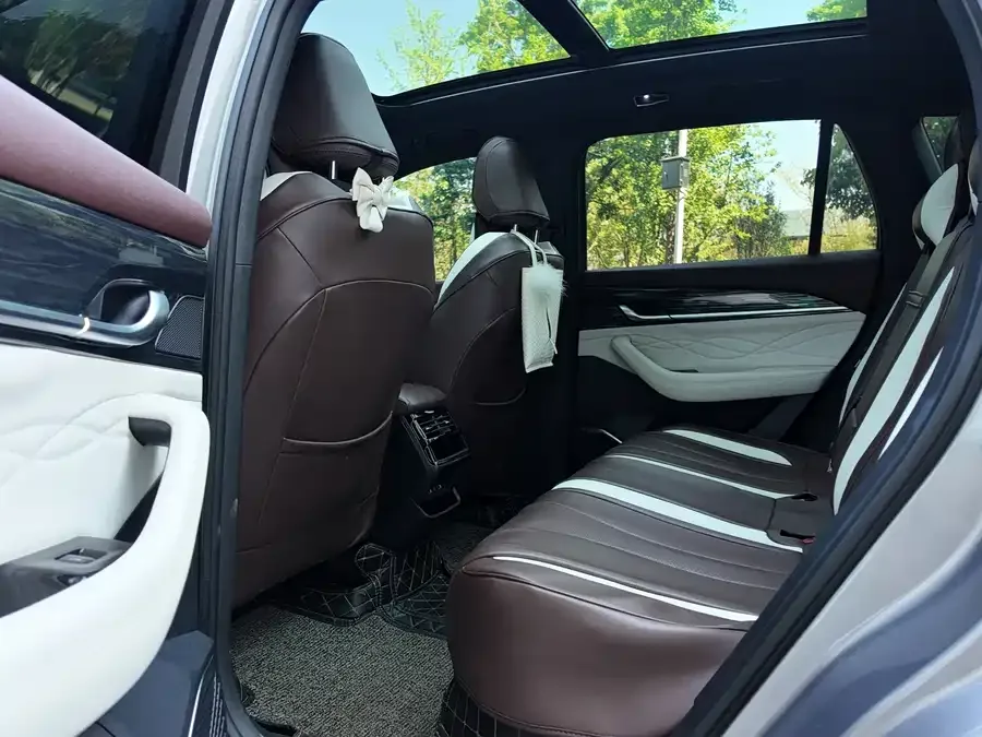 Geely Monjaro Xingyue L 2021 2.0TD DCT EVO 2WD Premium Edition 2022 — миниатюра 5