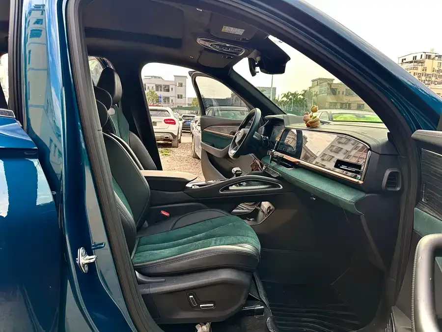 Geely Monjaro Xingyue L 2021 2.0TD DCT EVO 2WD flagship model 2022 — миниатюра 4