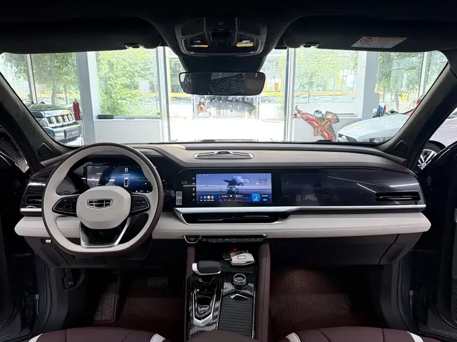 Geely Monjaro Xingyue L 2024 2.0TD High Power Automatic 2WD Yunqi Edition 2025 — миниатюра 4