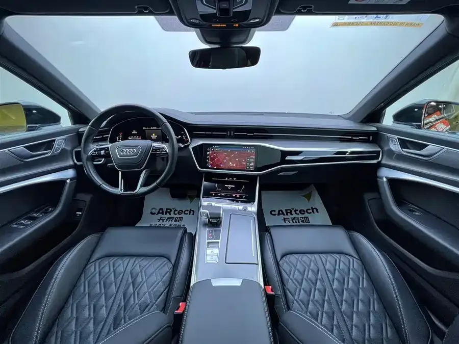 Audi A6L 2025 45 TFSI Selected Dynamic Edition 2025 — миниатюра 3