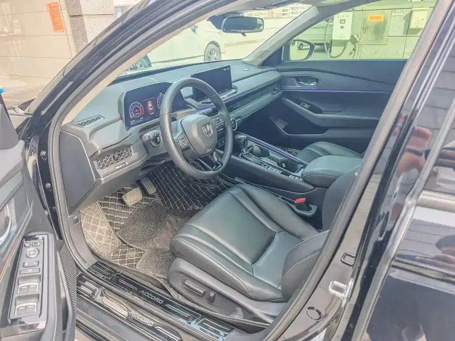 Honda Accord Accord 2023 260TURBO Smart Edition 2023 — миниатюра 4