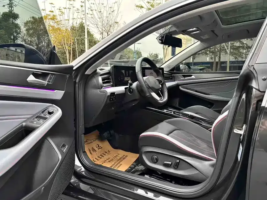 Volkswagen Lamando 2023 Lingdu Lingdu L 280TSI DSG Cool Edition 2023 — миниатюра 4