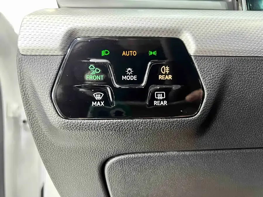 Volkswagen Lamando 2023 Lingdu Lingdu L 280TSI DSG Cool Edition 2023 — миниатюра 3