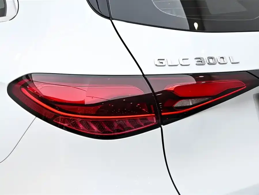 Mercedes-Benz GLC-Class Mercedes-Benz GLC 2023 GLC 300 L 4MATIC dynamic 5-seater 2023 — миниатюра 3