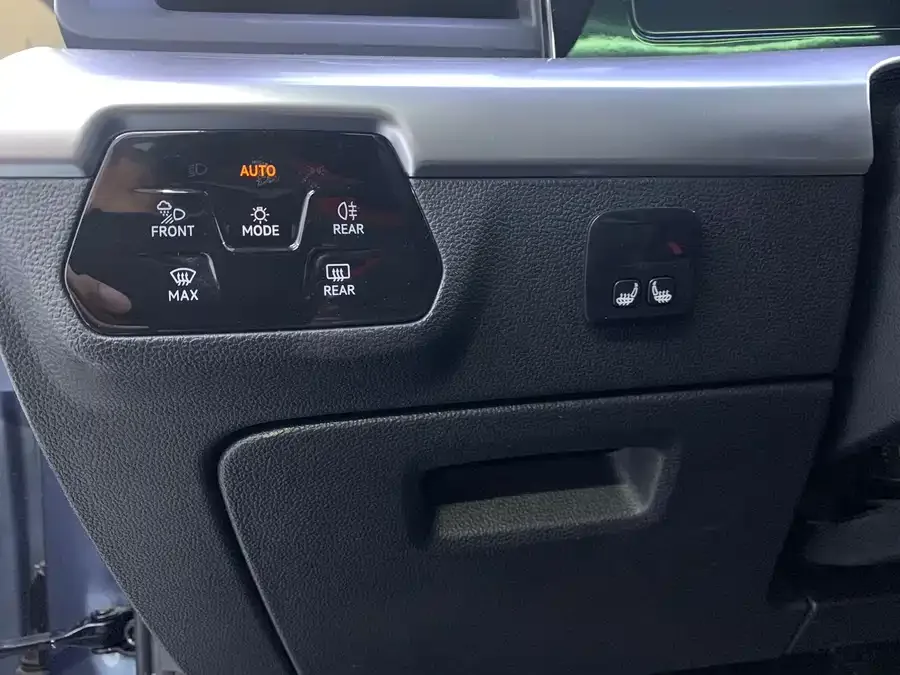 Volkswagen Lamando 2022 Lingdu Lingdu L 280TSI DSG Hot Edition 2022 — миниатюра 2