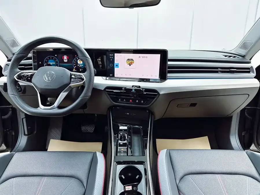 Volkswagen Lamando 2023 Lingdu Lingdu L 280TSI DSG Cool Edition 2023 — миниатюра 4