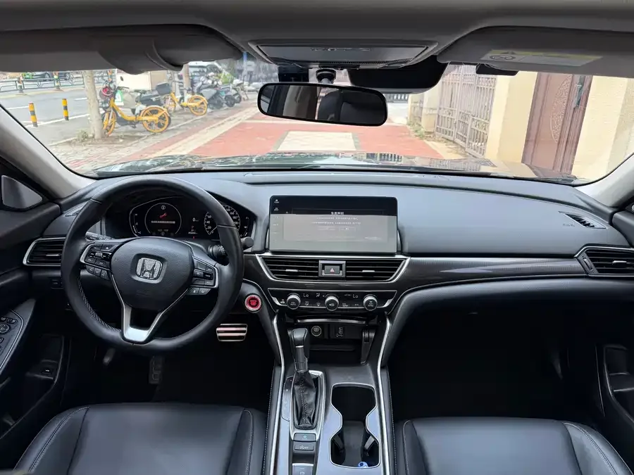 Honda Accord 2022 Accord 260TURBO Fantasy Night Premium Edition 2022 — миниатюра 2