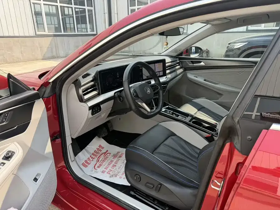 Volkswagen Lamando Lingdu 2022 Lingdu L 280TSI DSG Super Hot Flagship Edition 2022 — миниатюра 3