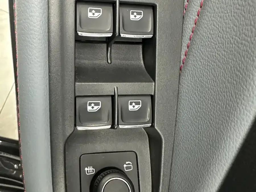 Volkswagen Lamando 2023 Lingdu Lingdu L 280TSI DSG Cool Edition 2023 — миниатюра 5