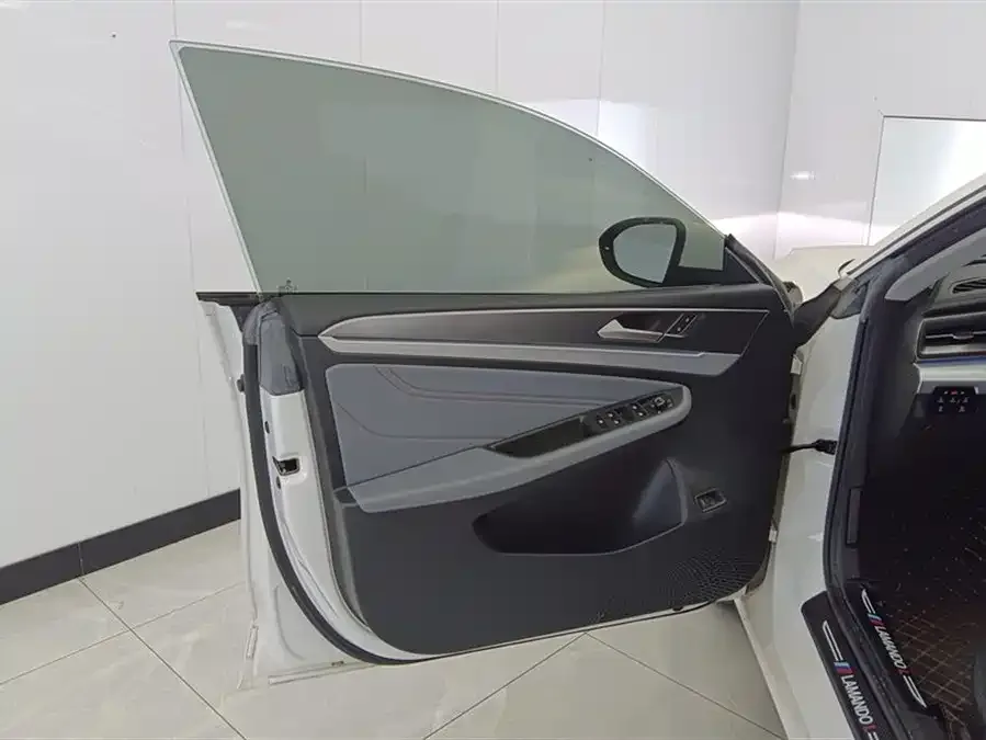 Volkswagen Lamando 2023 Lingdu Lingdu L 280TSI DSG Cool Edition 2023 — миниатюра 4