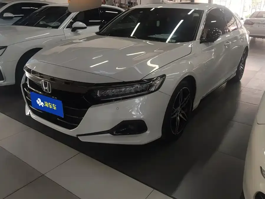 Honda Accord 2022 Accord 260TURBO Fantasy Night Premium Edition 2022 — фото 1, купить с доставкой в Москву