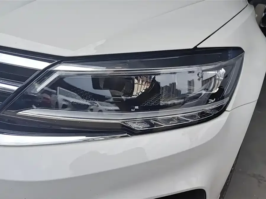 Volkswagen Lamando Lingdu 2021 facelift 280TSI DSG comfort version 2024 — миниатюра 5