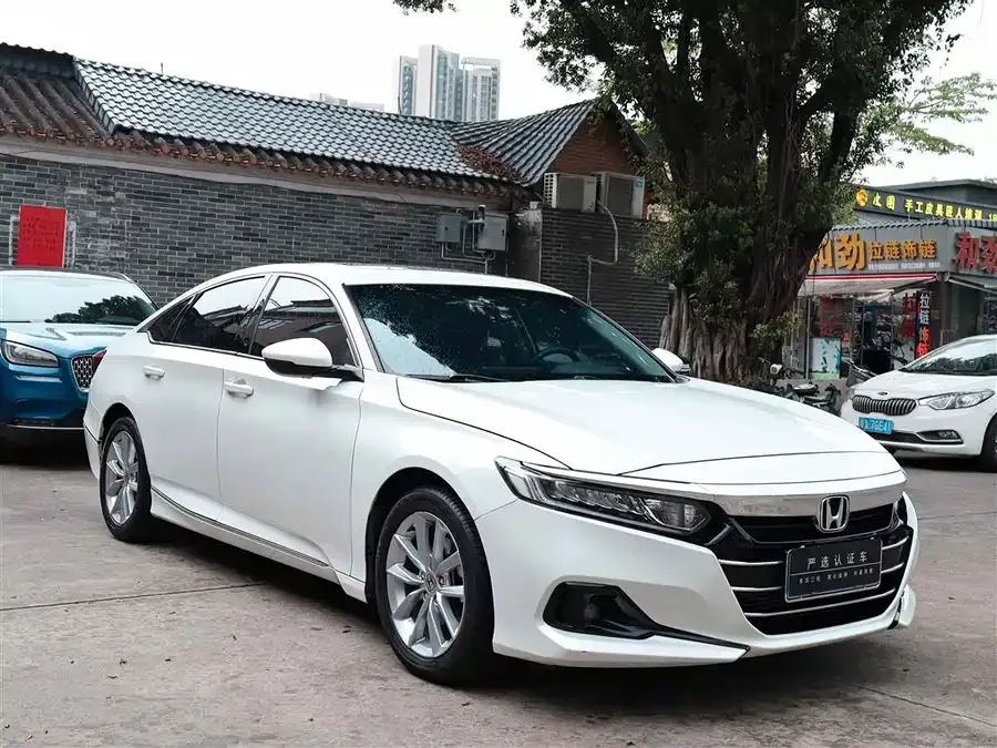 Honda Accord Accord 2022 260TURBO Deluxe Edition 2023 — миниатюра 3