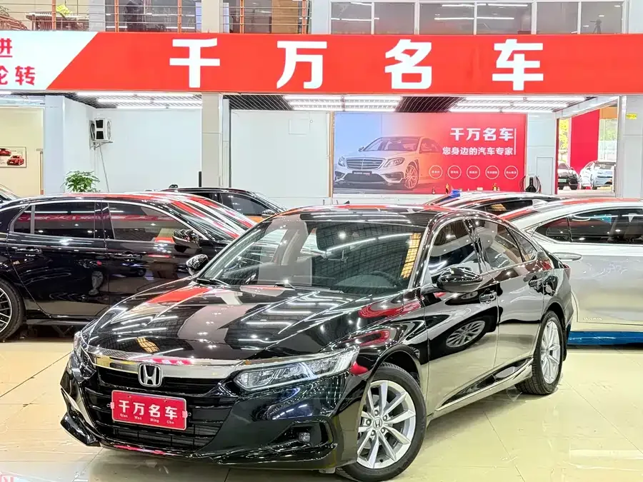 Honda Accord Accord 2022 260TURBO Deluxe Edition 2023 — фото 1, купить с доставкой в Москву
