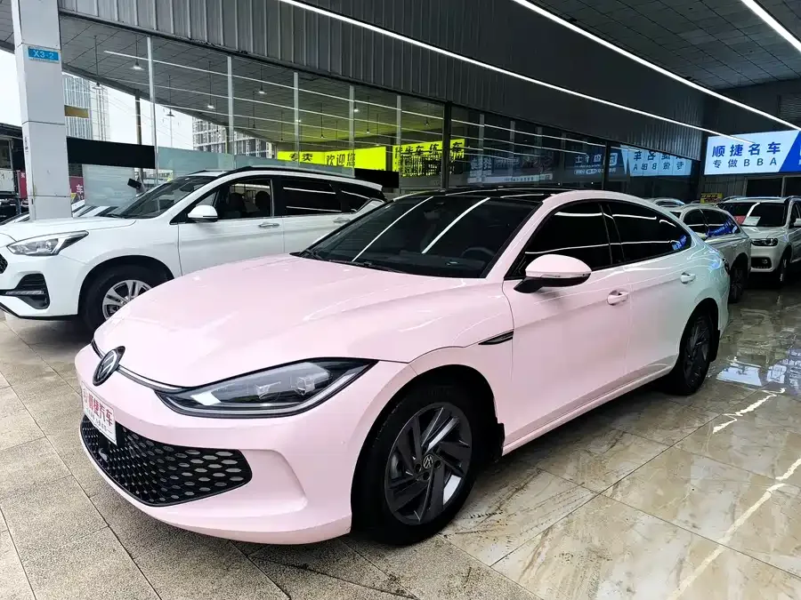 Volkswagen Lamando 2024 Lingdu Lingdu L 280TSI DSG Hot Edition 2024 — фото 1, купить с доставкой в Москву