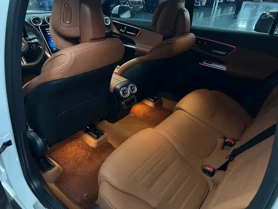 Mercedes-Benz GLC-Class Mercedes-Benz GLC 2025 GLC 300 L 4MATIC Dynamic 5-seater 2025 — миниатюра 4