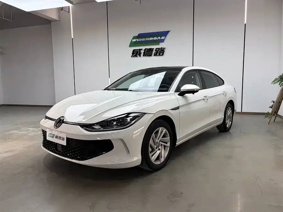 Volkswagen Lamando 2023 Lingdu Lingdu L 280TSI DSG Hot Edition 2024 — фото 1, купить с доставкой в Москву